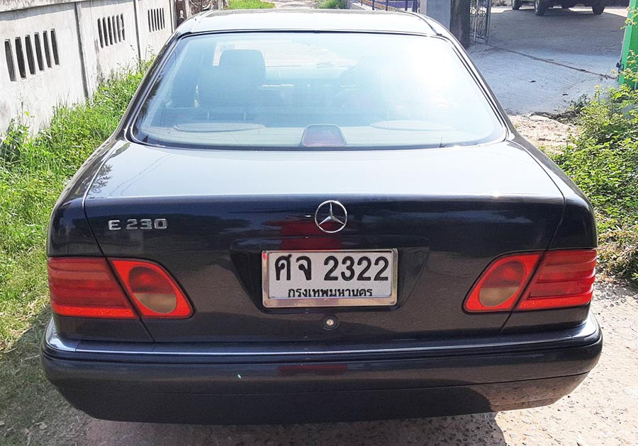 ขายรถเบ้นซ์ รถบ้าน MERCEDES-BENZ รุ่น E-210 (W210) ปี 1999 โทร.064-1985335 87d414958854bf896ea509f36646d430