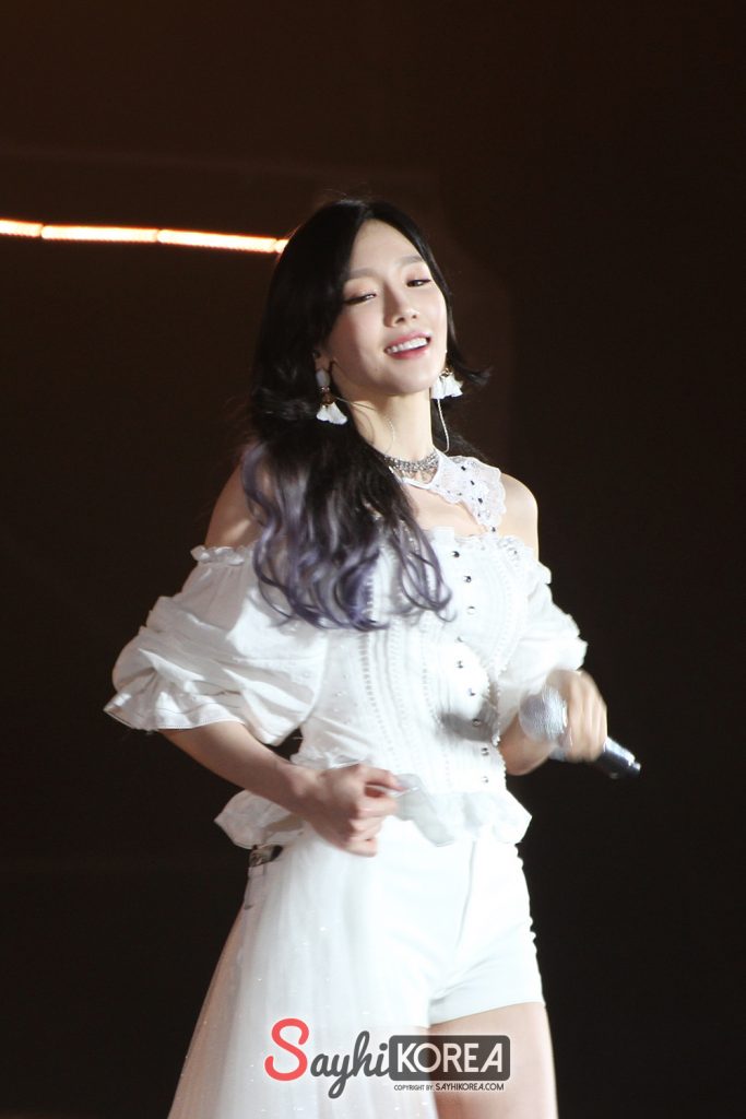 [PIC][27-05-2017]TaeYeon khởi hành đi Thái Lan để tham gia Concert - "PERSONA in BANGKOK" vào chiều nay - Page 5 IMG_1253-683x1024