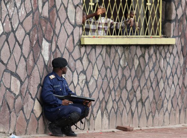 RDC: L’Église catholique attend d’autres initiatives du CLC 2018-02-25t103456z_2127015261_rc12b32a0040_rtrmadp_3_congo-protests_0