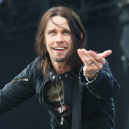 Alter Bridge - Lo mejor de lo mejor en Rock Alternativo/Hard Rock Myles_Kennedy_nowy_Led_2884318