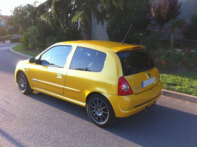 [Renault] Clio RS - Page 4 ClioRS_3