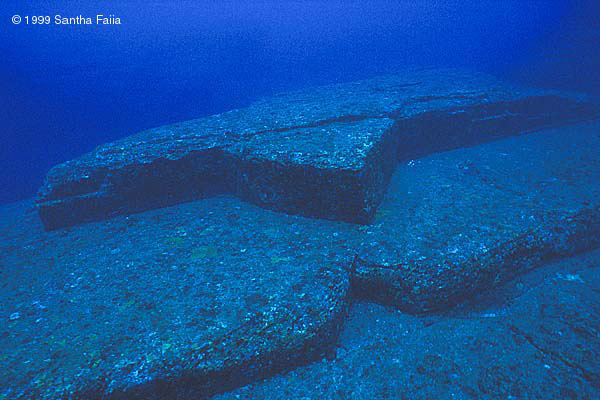 Ruines dans le pacifique Yoma15