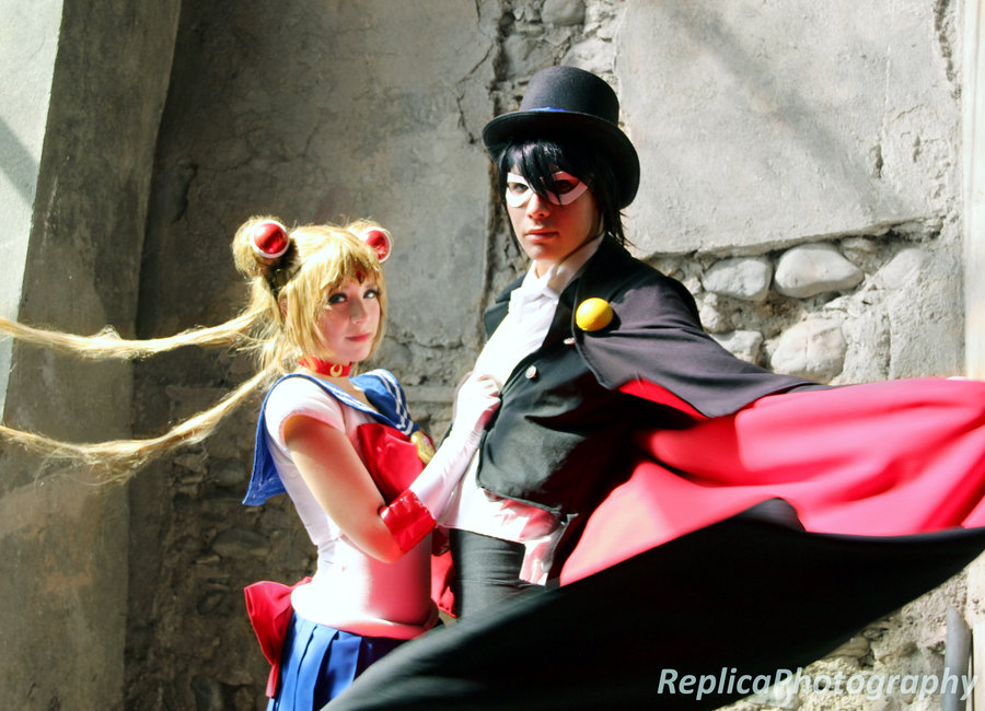 Cosplay ou artigos da Sailor Moon Sailor_moon_and_tuxedo_mask_cosplay_by_sailormappy-d4rzcc8