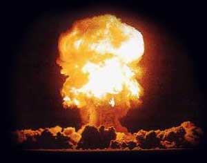 *****bombe***** - Page 25 Explosion-nucleaire2