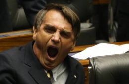 Novidades!!!! Jair-bolsonaro-bocejando-260x170