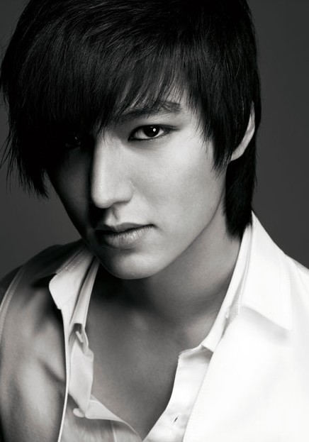 Искам... - Page 14 20101118_seoulbeats_leeminho2