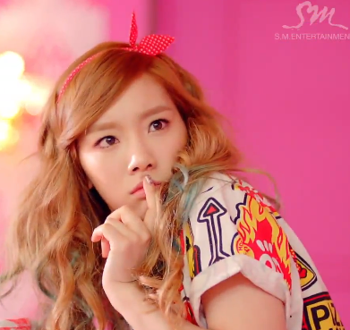 أغنية Love is Move لفرقة Secret مترجمة 20130128_seoulbeats_snsd_taeyeon