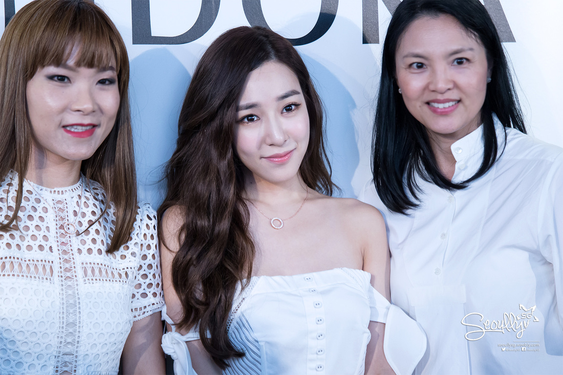 [PIC][26-07-2016]Tiffany khởi hành đi Singapore để tham dự sự kiện của "PANDORA" vào chiều nay - Page 3 Img-4082-2_orig