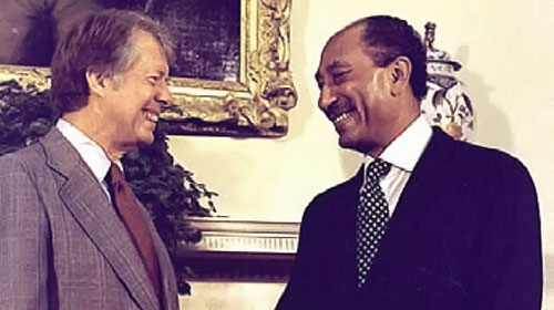 مبارك وزمانه من المنصة إلي الميدان (الحلقة الخامسة) .. للحديث بقية! ! Sadat-and-Carter