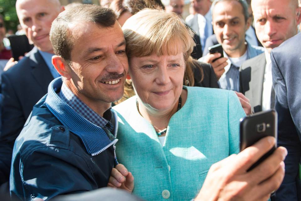 Angela Merkel šokirana napadima na žene, plaši se rasta desnice BN-KF779_euroma_J_20150910090338