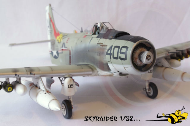 A-1H Skyraider 1/32° 09k1lg