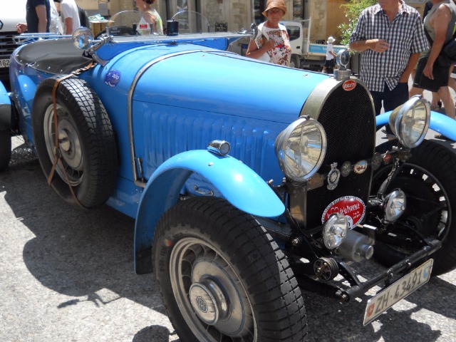 Des Bugatti en Ptovence 092fad