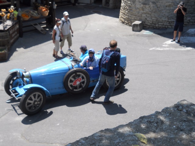 Des Bugatti en Ptovence 09k7a7