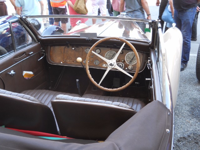 Des Bugatti en Ptovence 09wah7