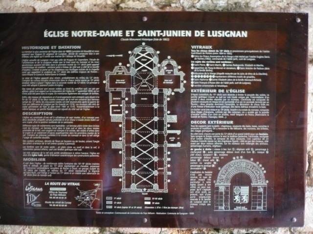 Vitraux de l'église de Lusignan 263dc6