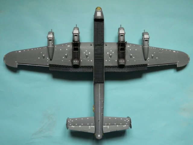 Avro Lancaster  Mk.III [Tamiya 1/48°] de noratlas - Page 9 20fby6