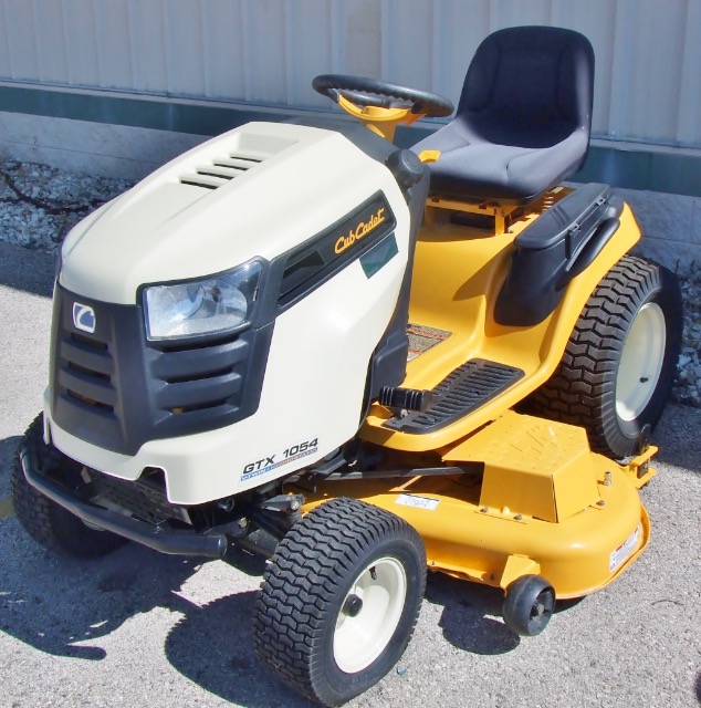 IH CUB CADET 0794z2