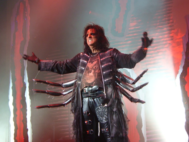 Alice Cooper reparte Niños Muertos (Nightmare 2, el regreso de Steven!!!) - Página 15 Alice-2009-07-30-108