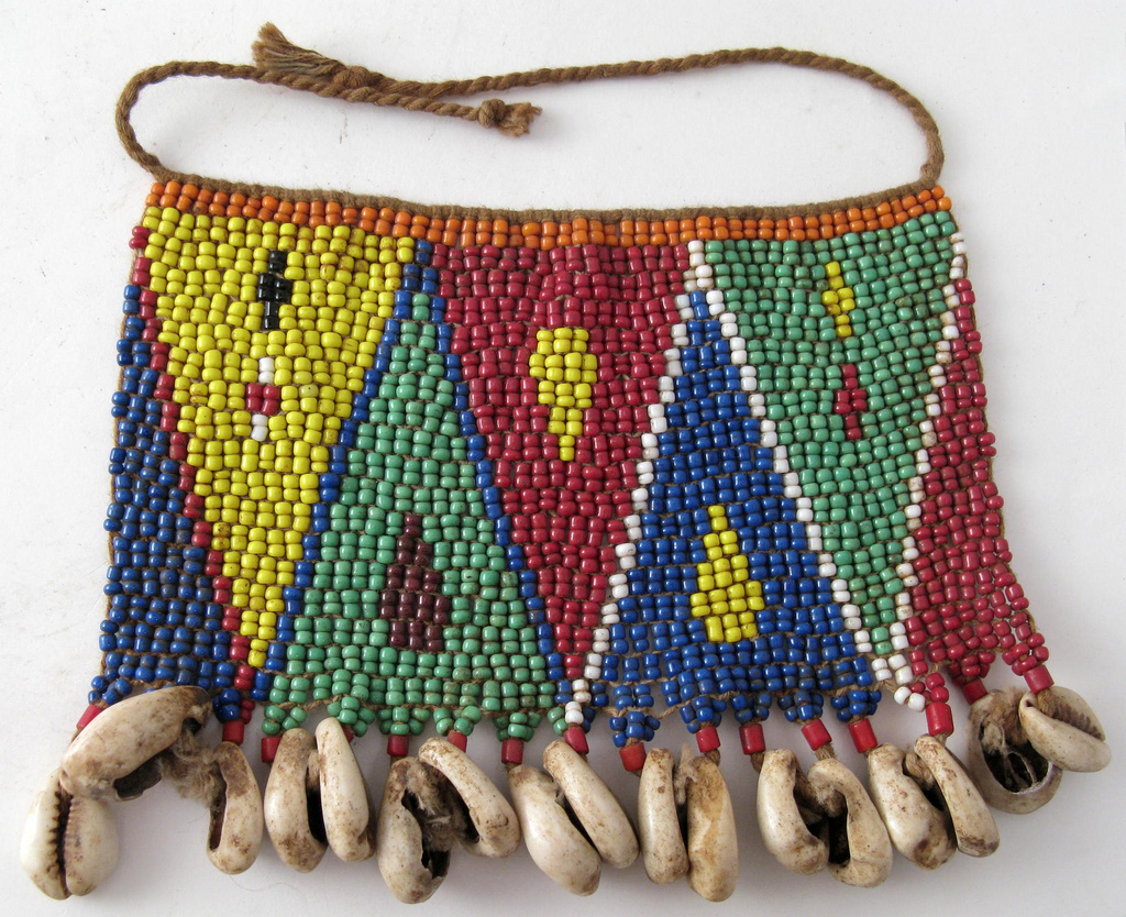 SOUTH AFRICAN CREATIVE ART Beaded-apron-4864-kirdi-cameroon_l