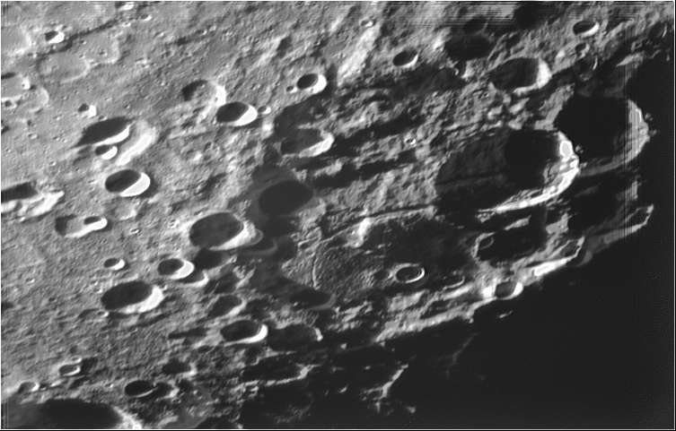 Lune avec la mouche Moon_20140913_044716_ST672c