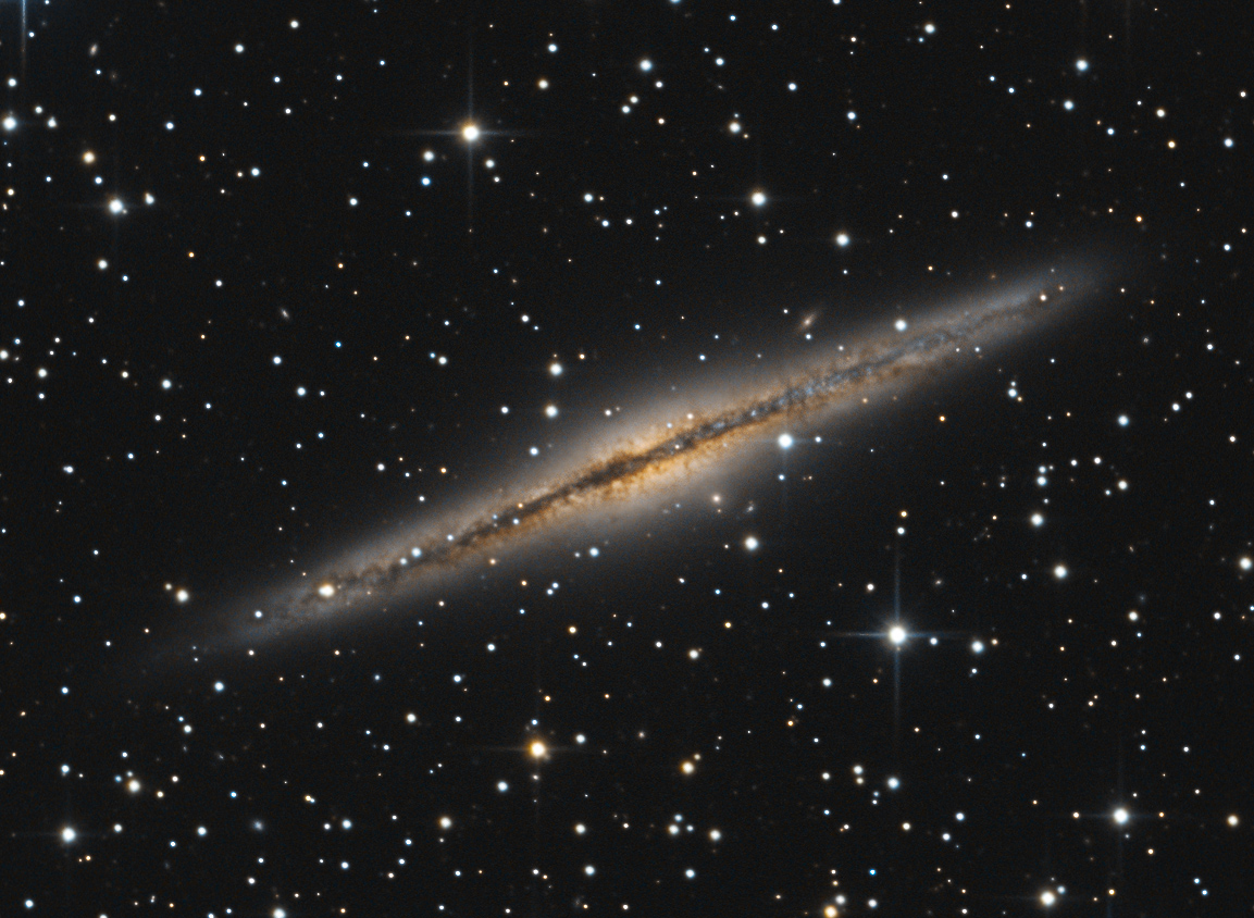 Saison d'hivers 2016/2017 dans l'observatoire Bella Estella Ngc891_fwhm2.4_asin_crop