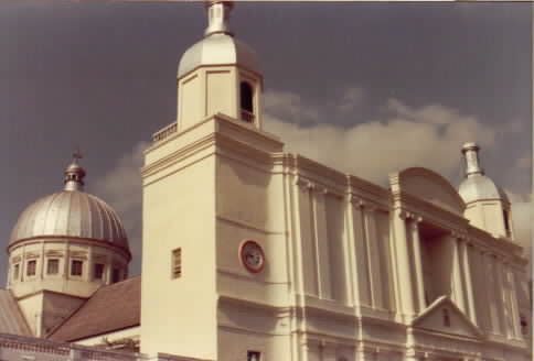 Cité du Cap-haitien malgré tout tu es vaiment remplie de charme:  BONNE FÊTE Cap3