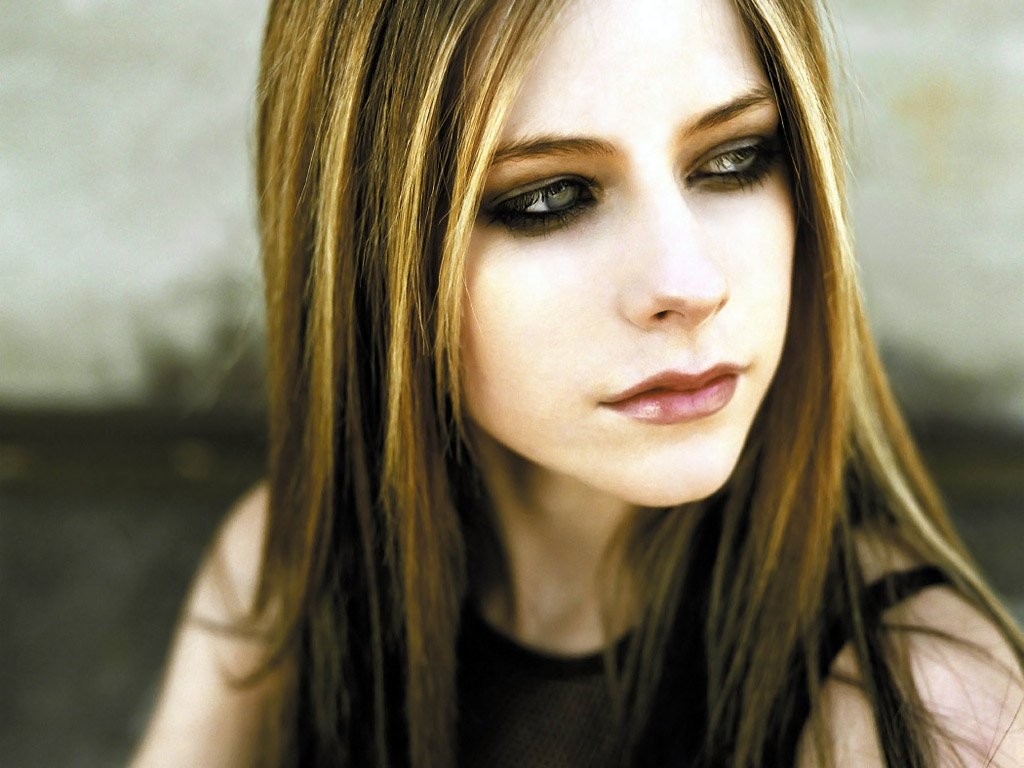 Duvar Kağıtları 766007_avril_lavigne_26