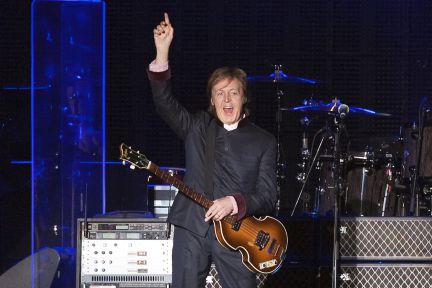 Paul McCartney, 1335285340-376bbf3f8be499dfc5b8c62005960b36