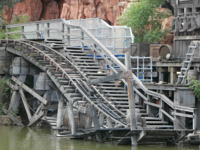 [Rumeur] Projet d'augmentation de capacité des trains de Big Thunder Mountain - Page 2 1agg6s