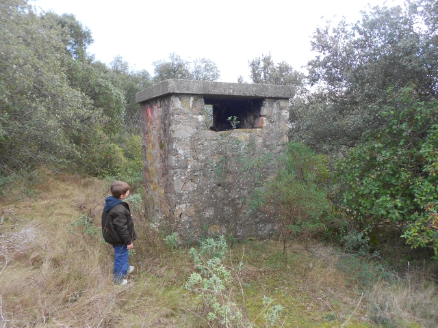 Bunker commandement d'aérodrome : Nîmes - Courbessac (30) C7p0m8