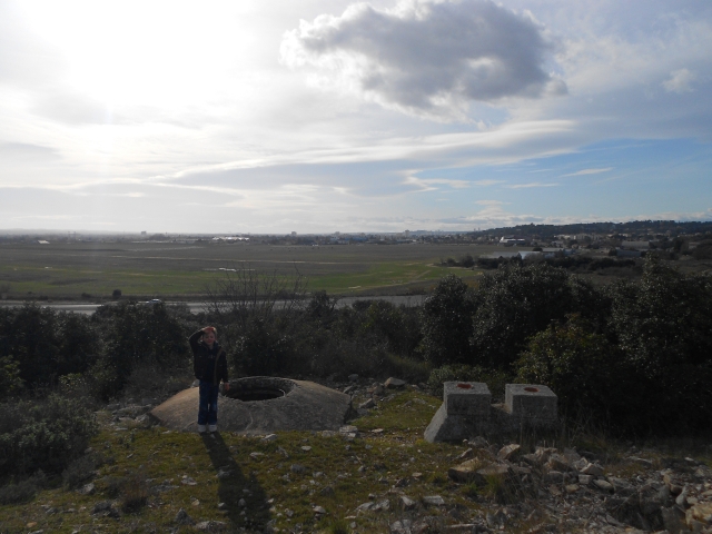 courbessac - Bunker commandement d'aérodrome : Nîmes - Courbessac (30) Oib5xw