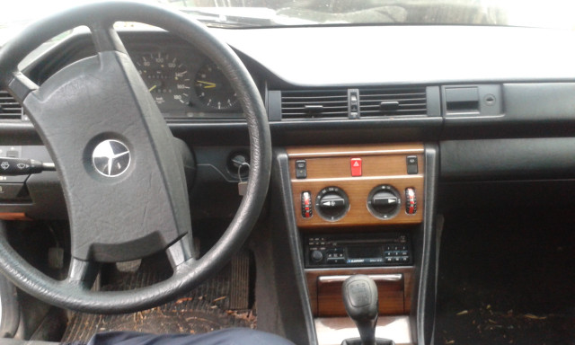 VEND W124 200d  Cck5mq