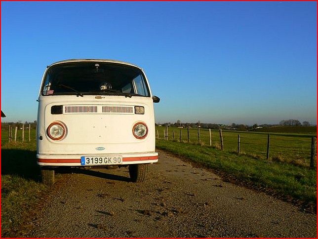 COMBI 9 PLACES 1976 AMENAGE CAMPING ( vds/ech ) P1060830