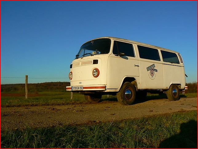 COMBI 9 PLACES 1976 AMENAGE CAMPING ( vds/ech ) P1060832