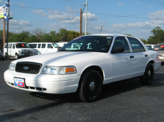 Nos voitures : Ford Crown Victoria Police Interceptor (P71) Tof06