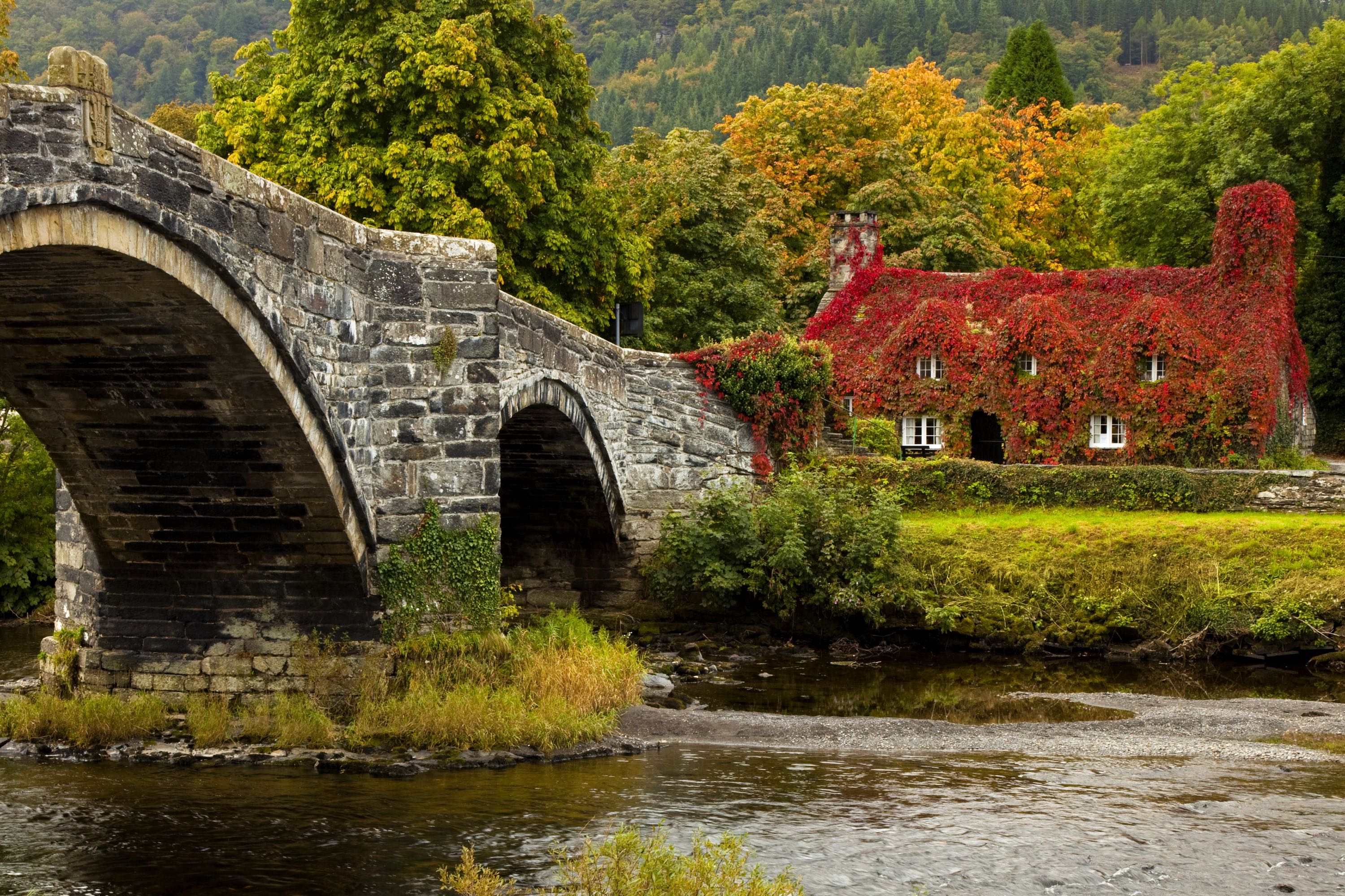 LLanrwst Wales Dollar-LLanrwst