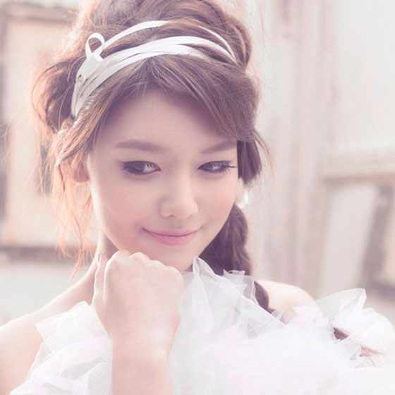 اجمل مشاهير في كوريا souyoung Japan-1st-album-sooyoung