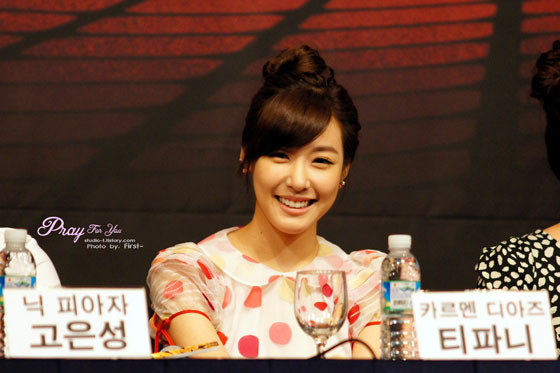 [FANYISM] [VER 4] Eye Smile(¯`'•.¸ Hoàng Mĩ Anh ¸.•'´¯) ♫ ♪ ♥ Tiffany Hwang ♫ ♪ ♥ Ngơ House - Page 2 Tiffany-fame-musical-2