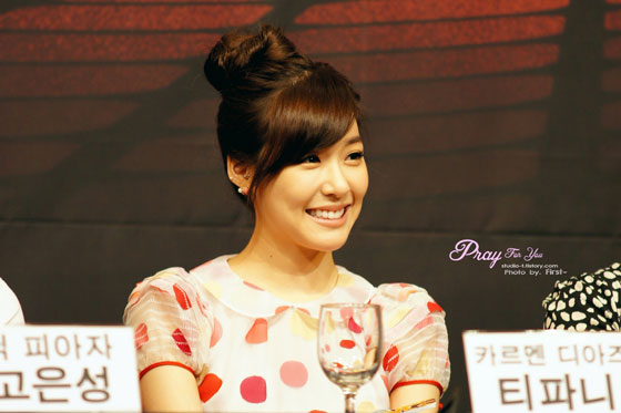 [FANYISM] [VER 4] Eye Smile(¯`'•.¸ Hoàng Mĩ Anh ¸.•'´¯) ♫ ♪ ♥ Tiffany Hwang ♫ ♪ ♥ Ngơ House - Page 2 Tiffany-fame-musical-4