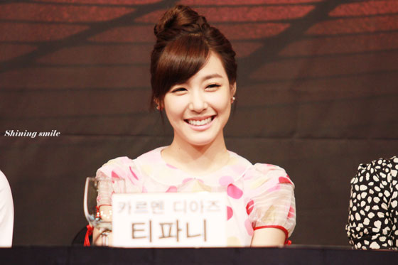 [FANYISM] [VER 4] Eye Smile(¯`'•.¸ Hoàng Mĩ Anh ¸.•'´¯) ♫ ♪ ♥ Tiffany Hwang ♫ ♪ ♥ Ngơ House - Page 2 Tiffany-fame-musical-6