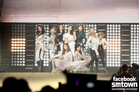 Pide una foto!!! - Página 7 Smtown-new-york-concert-20