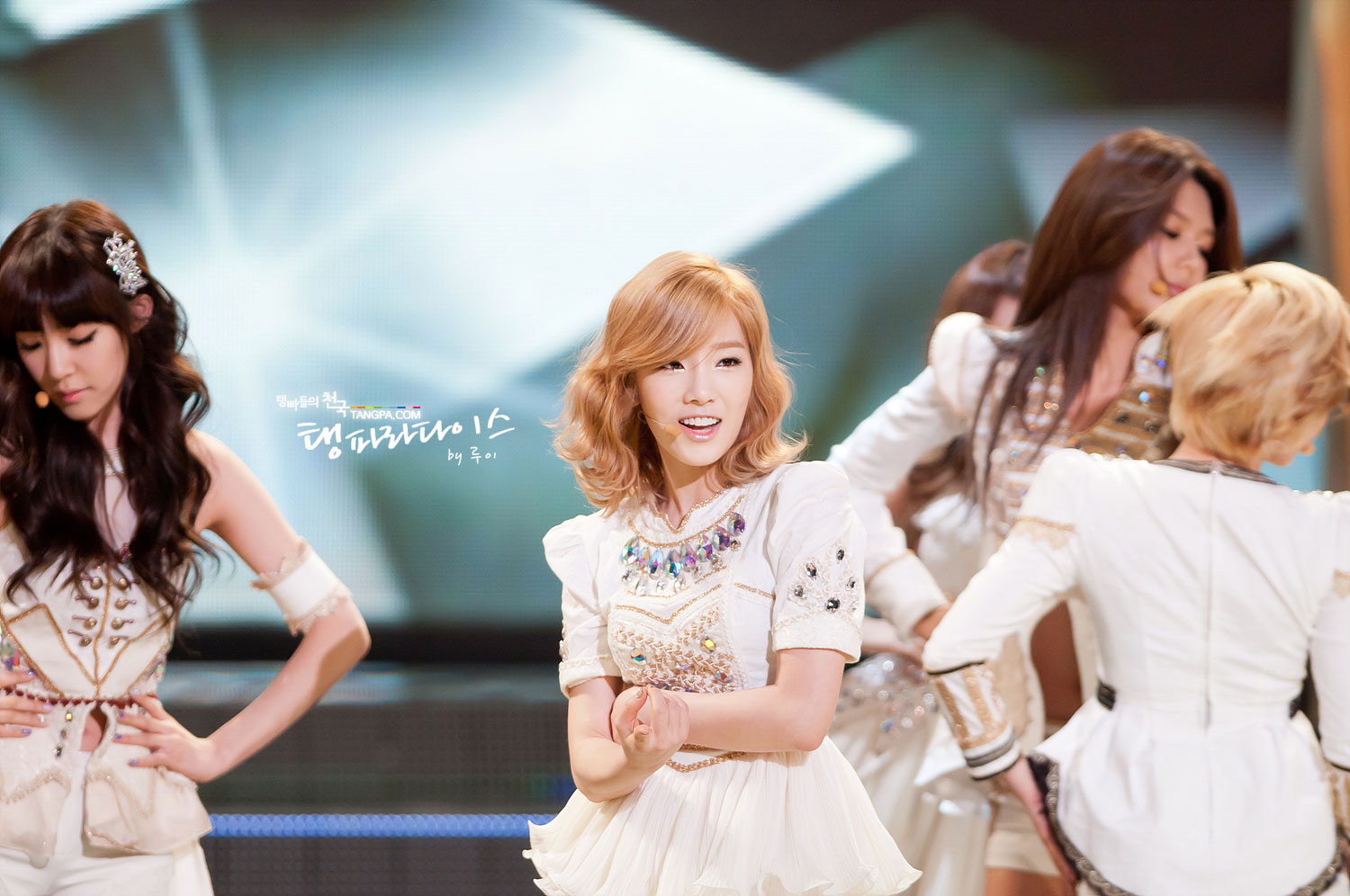 [PICS]Taeyeon tại KBS Entertaiment Taeyeon-kbs-awards-4