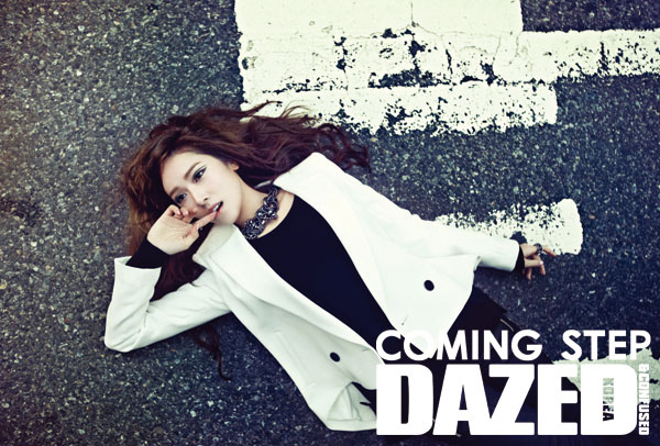 [PICS]Một số pic của Jess tại buổi chụp hình tại NY Jessica-dazed-confused-5