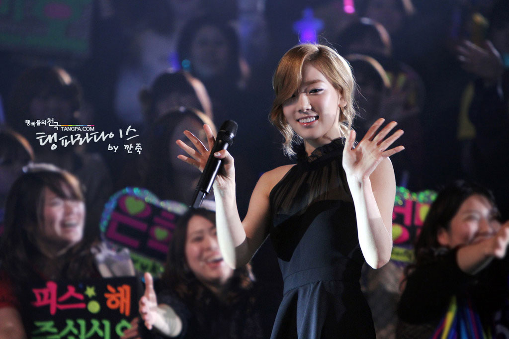 [PICS]Taeyeon tại Athena Japanese Concert Taeyeon-athena-japan-9