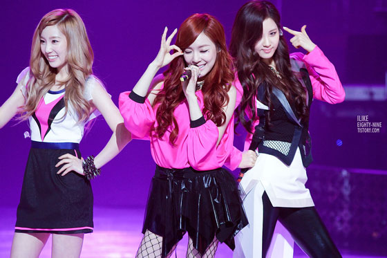 {Pics} ♥ Tiffany @Show Champion  Tiffany-show-champion-12