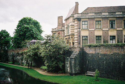 EL HILO DE LOS AMIGUETES IX - Página 3 Eltham-palace