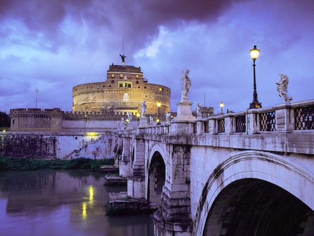 ºººRomeººº Roma_castel-sant_angelo-and-bridge_-italy