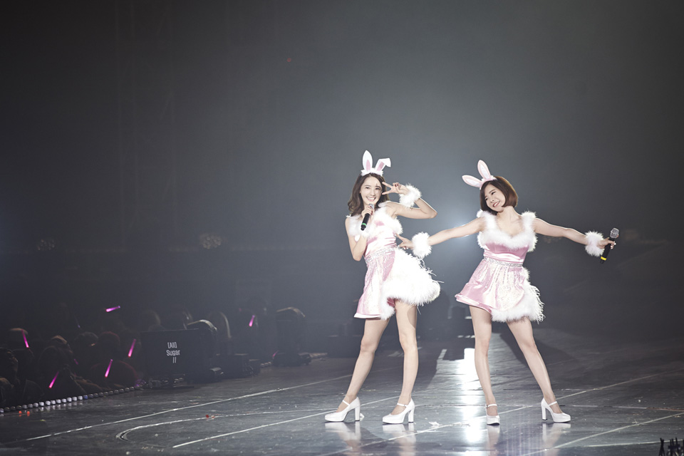 [PIC][21/22-11-2015]Hình ảnh mới nhất từ "GIRLS' GENERATION 4th TOUR – Phantasia – in SEOUL" của SNSD  - Page 3 P1a4p3qahn10mjk6b1gap15ot8fb2
