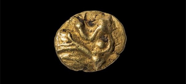 Hallan la moneda de oro más antigua jamás descubierta NIM-electrum-coin-604x272