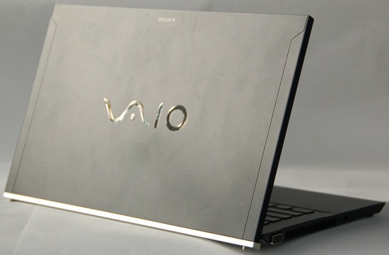 كمبيوتر vaio z ومميزاته Sony-VAIO-Z-Series-2